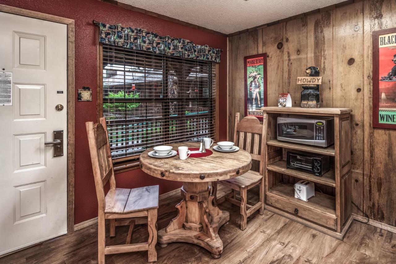 Shadow Mountain Lodge And Cabins Руидозо Экстерьер фото