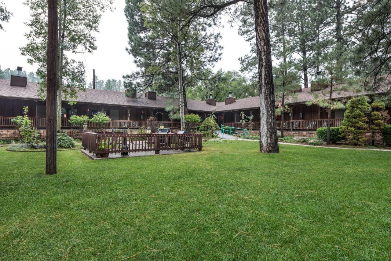 Shadow Mountain Lodge And Cabins Руидозо Экстерьер фото