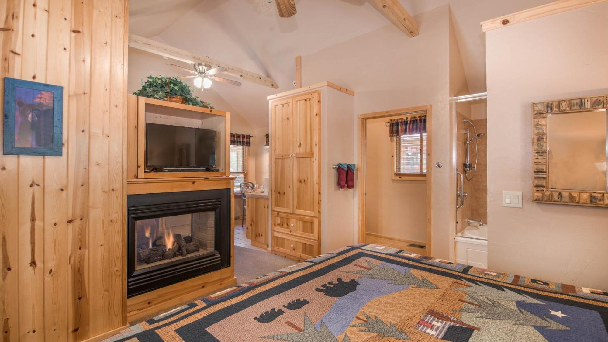 Shadow Mountain Lodge And Cabins Руидозо Экстерьер фото
