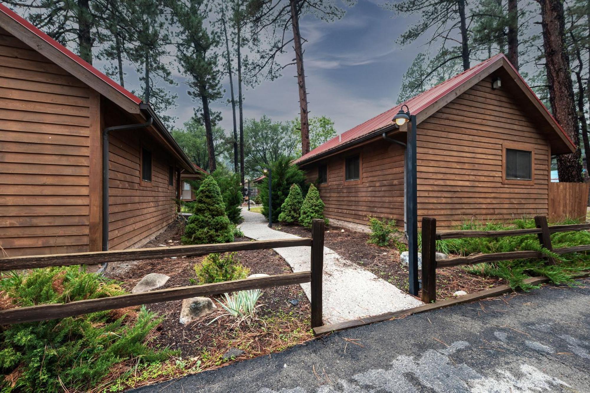 Shadow Mountain Lodge And Cabins Руидозо Экстерьер фото